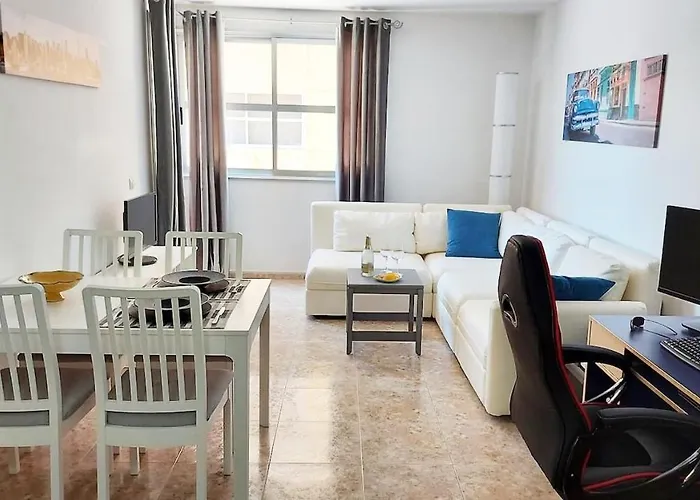 Modern And Centric With Air Conditioning - By Tenerifehints * 厄尔梅达诺