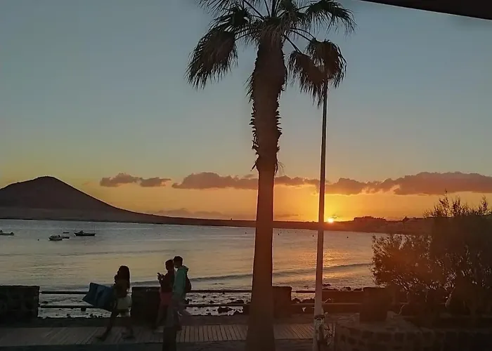 Modern And Centric With Air Conditioning - By Tenerifehints Lägenhet El Médano